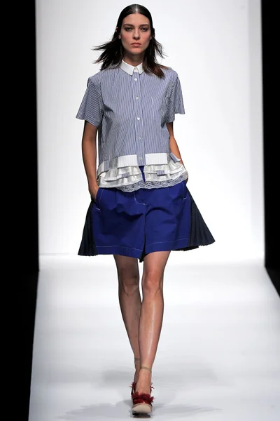 Look 19